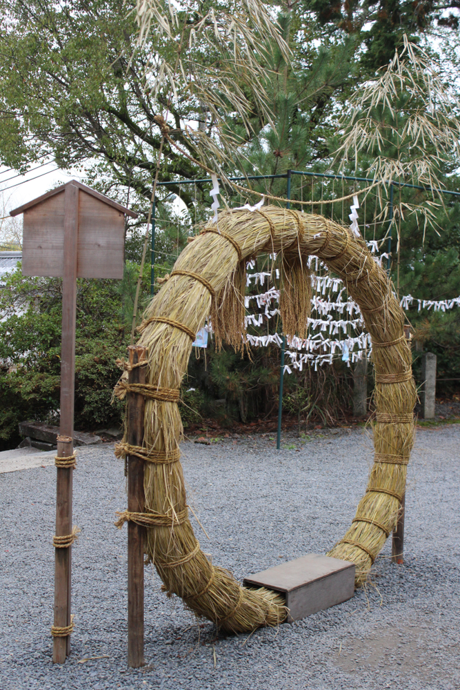 神社に設置された茅の輪