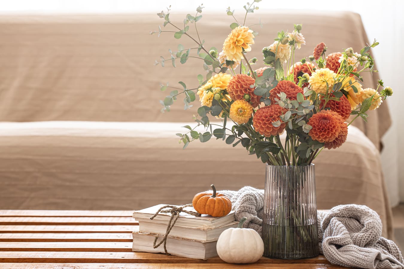 10月の花 花屋が教える秋の個性的なお花と飾り方 くらしの花図鑑 くらしマグネット