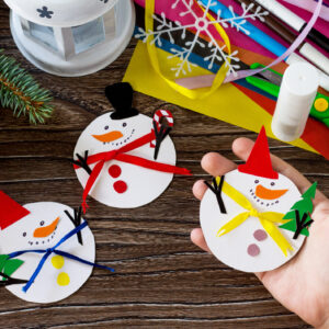 折り紙で作るクリスマス飾り♪子供と一緒に飾り付けるアイデアも！