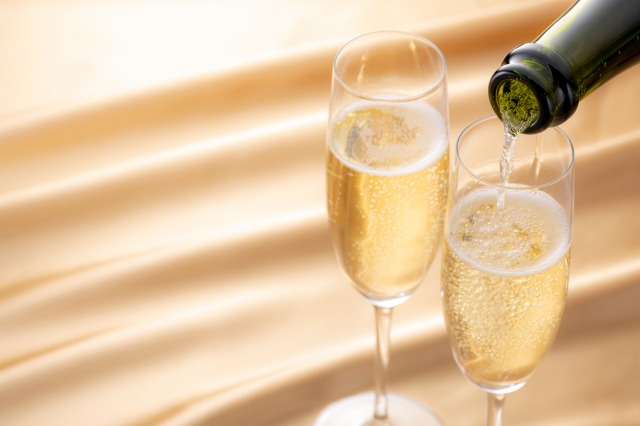 特別な日や記念日をシャンパンで祝