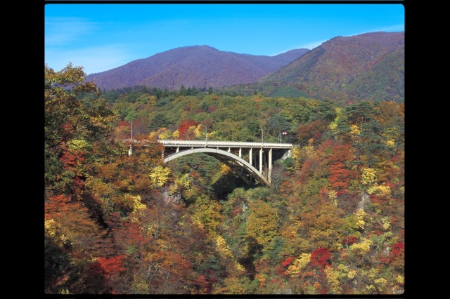 鳴子峡の紅葉