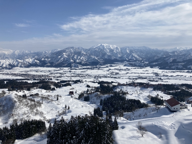 上越国際スキー場を一望