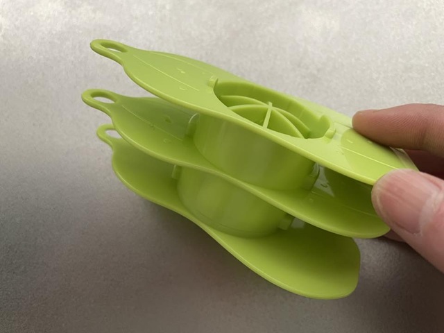 ダイソー　きゅうりカッター　重ねられる