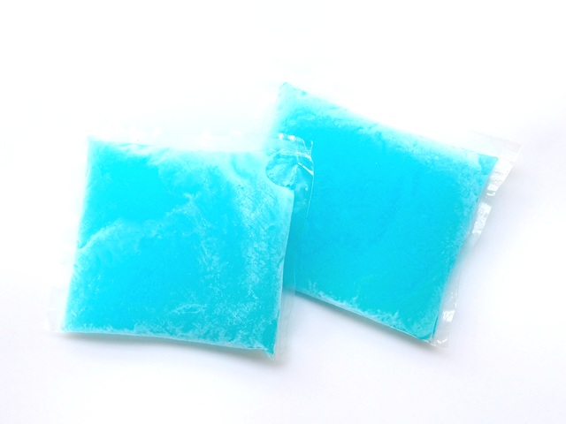 保冷剤　再利用　保冷剤注意点