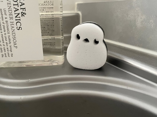 ダイソー　シマエナガ　メラミンスポンジ　ちょこっと掃除