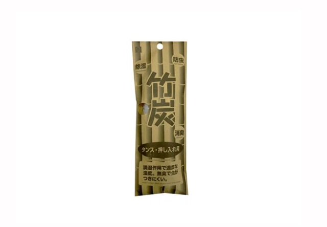 ダイソー　竹炭　タンス・押入れ用　８０ｇ