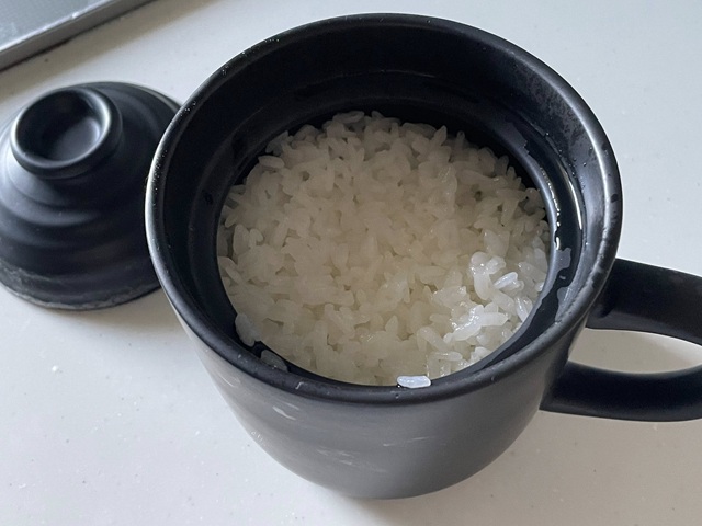 ダイソー　炊飯マグ　蒸らす