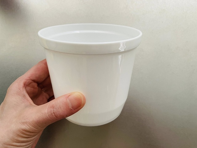 ダイソー　レンジでかんたん！茶わん蒸し器　容器