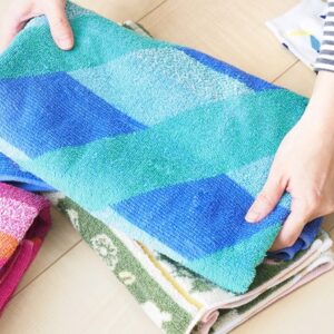 【バスタオルのリメイク術】簡単＆おすすめ再利用アイデア8選｜雑巾からおしゃれカバーまで