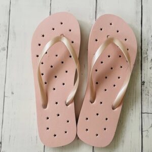 ダイソーのビーチサンダルは機能性もバッチリ！子ども用から大人用まで種類も豊富