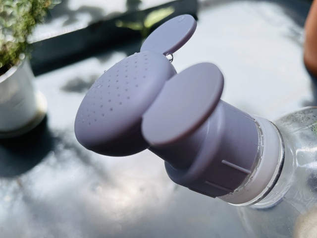ダイソー　使い分けジョウロ ミッキーマウス　シャワータイプ