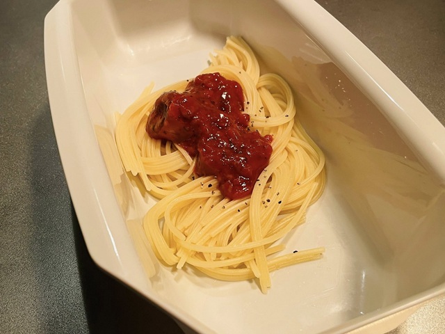 ダイソー　「お皿にもなる　電子レンジでパスタメーカー」完成