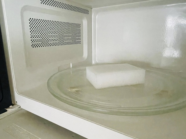 ダイソー　電子レンジ洗浄剤　使い方　スポンジを加熱