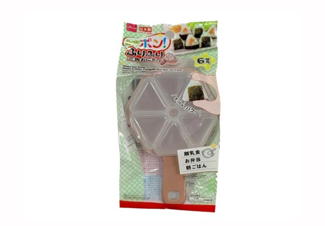 ダイソー　ふってポンふりふり三角おにぎり（６個用）
