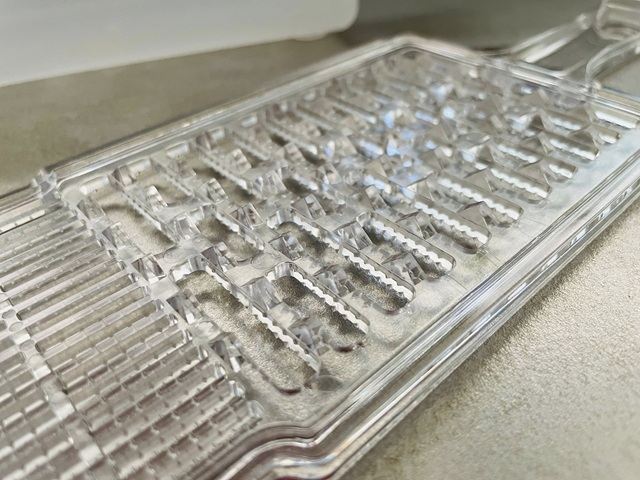 ダイソー　しぼれるおろし器　裏面は鬼おろし