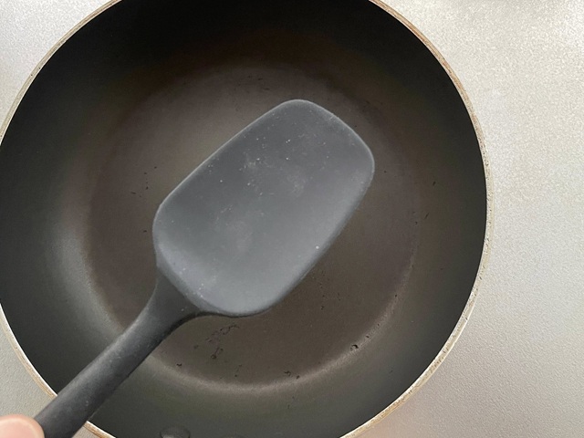 キャンドゥ　シリコンスプーン　フライパンに傷がつきにくい