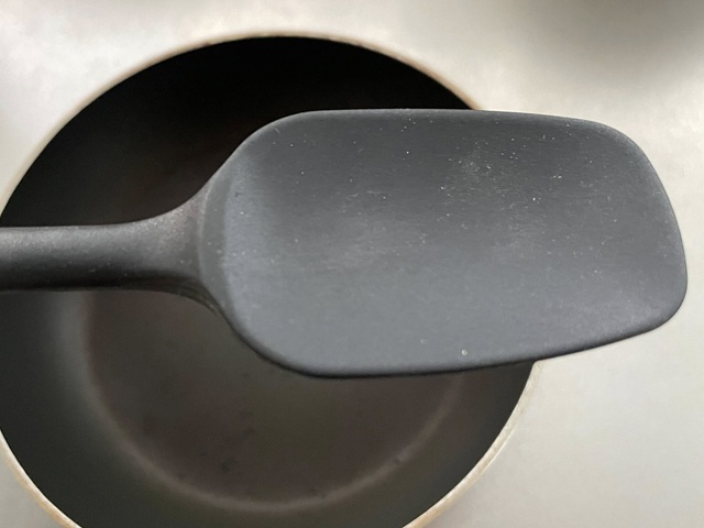 キャンドゥ　シリコンスプーン　浅めのくぼみ