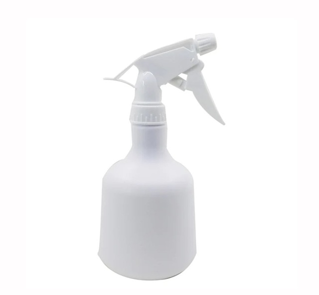 ダイソー　スプレーボトル ５００ｍＬ