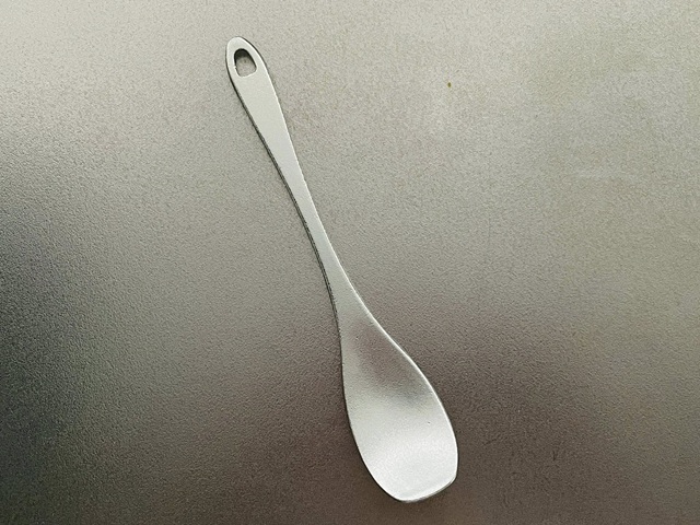 ダイソー　アルミアイスクリームスプーン　軽量