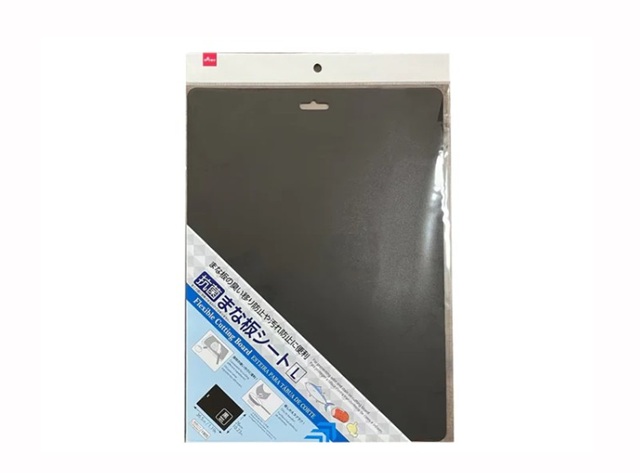 ダイソー 抗菌まな板シート(黒)