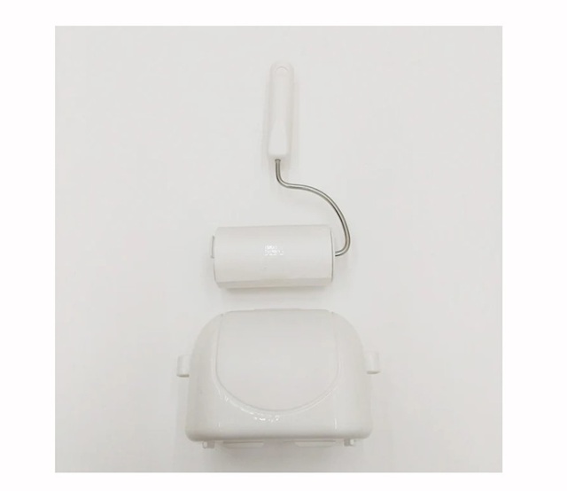 ダイソー　粘着シートクリーナー（カーペット用、ミニ）