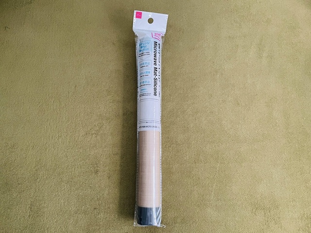 ダイソー　シリコンマット「電子レンジマット」パッケージ