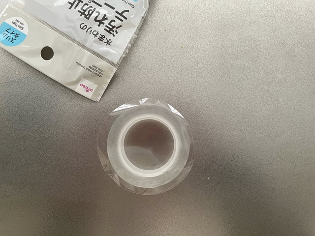 ダイソー　水まわり汚れ防止テープ　貼るだけで汚れを防げる