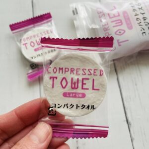 ダイソーの圧縮タオルなら荷物が減らせる!いざというときにも安心♪