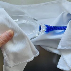 【ワイングラスの拭き方】グラスをピカピカにしてくれるおすすめクロスとは?