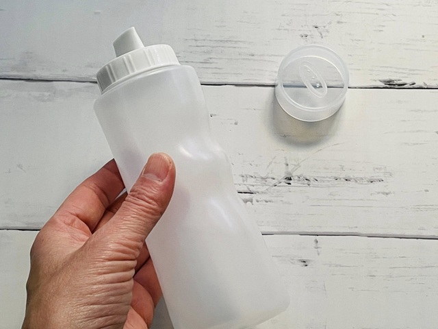 ダイソー　クッキングボトル　持ちやすい