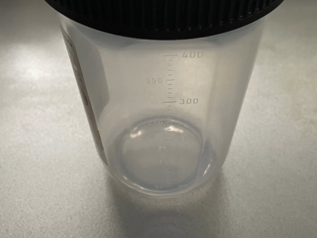 ダイソー　プロテインシェーカー　目盛り付き
