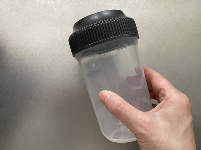 ダイソー　プロテインシェーカー　シンプル