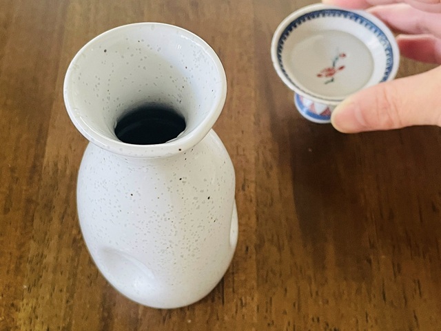 ダイソー　徳利　淡雪　小　電子レンジOK