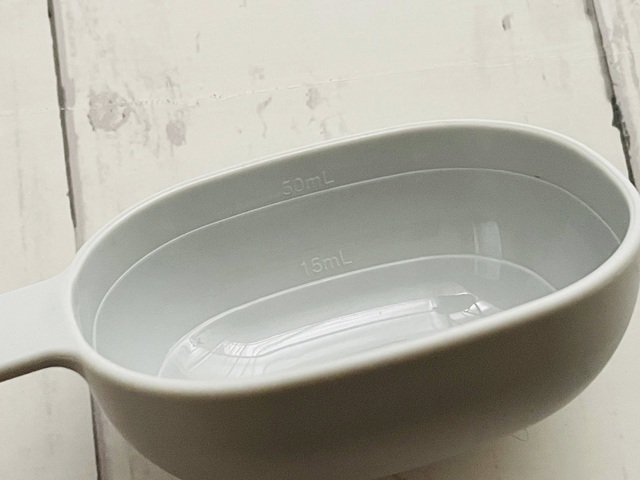 ダイソー　シリアルスプーン（チャック袋スライダー付）計量もできる