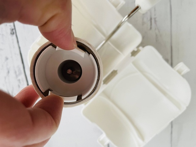 ダイソー　粘着シートクリーナー（カーペット用、ミニ）　30回分のテープ付き