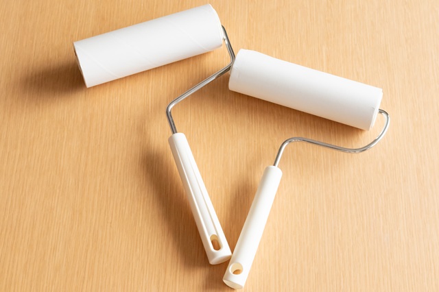 ダイソー　粘着シートクリーナー　コロコロ　イメージ