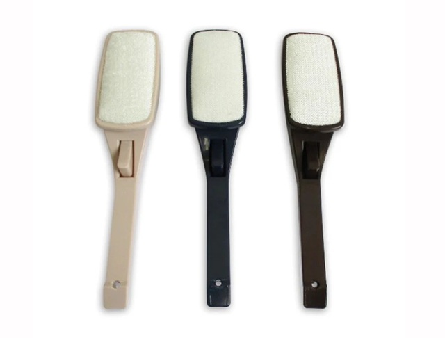 ダイソー 回転式ほこり取り(ネイビー、ブラウン、ローズグレイ)