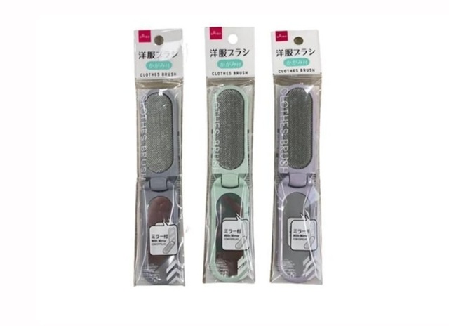 ダイソー 洋服ブラシ(ミラー付)