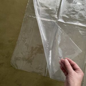 ダイソーの透明のテーブルクロスで家事がラクに！テーブル以外の使い方も