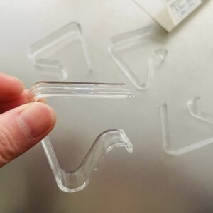 ダイソーの「テーブルクロス止め」があれば安心!おすすめの理由や代用品を解説