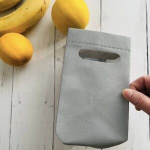 冷蔵庫で野菜を上手に保存！ダイソーの「野菜仕切りバッグ」でスッキリ長持ち