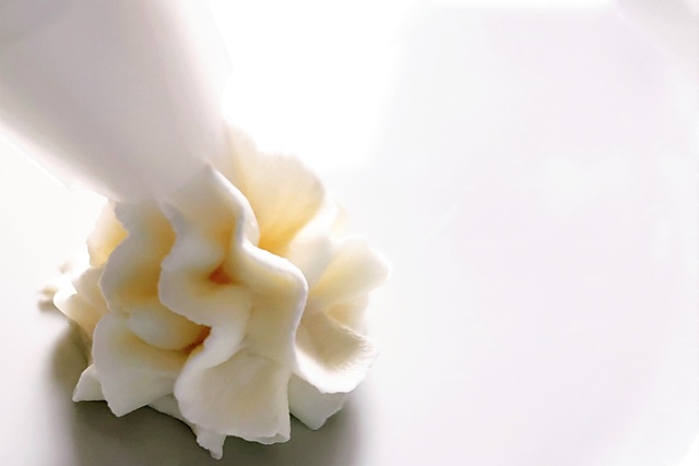 ホイップ 作り方 口金とクリーム