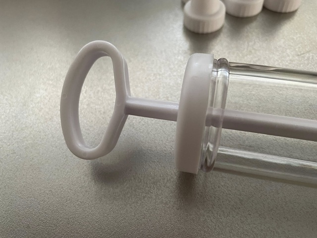 ダイソー　クリーム絞り器セット　ピストン式