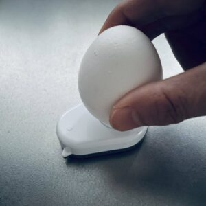 ダイソーの卵の穴あけ器でゆで卵がつるん！本当にむきやすくなる？