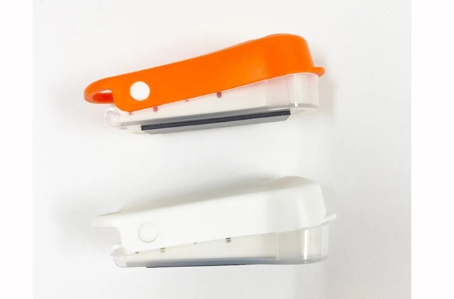 ダイソー　ガス抜き器　プッシュタイプ